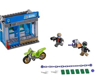 Lego Spiderman ATM Heist Battle