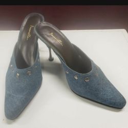 Woman's Pump Shoes Size 6.5