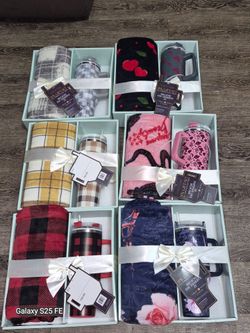 2pcs Gift Set - Tumbler & Throw (Multiple Patterns)