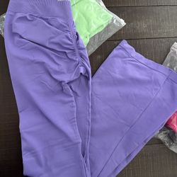 Peachy Buns Leggings