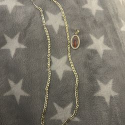 14K Gold Chain with Pendant 