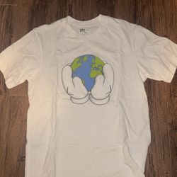 Kaws tee shirt
