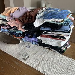 100+ Bundle of Clothes