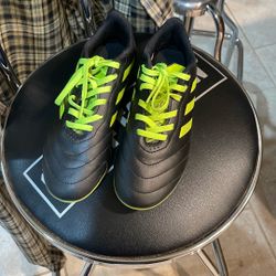 Size 3, Adidas Kids, Soccer Shoes.