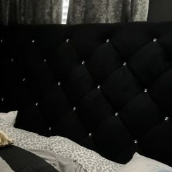 King size Head board Black Velvet With Diamonds Really Pretty