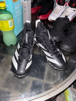 Adidas cleats youth size 5 1/2