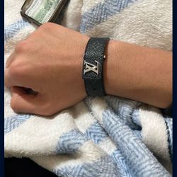 Lv Flex Bracelet 