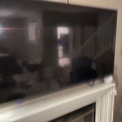 Insignia Smart TV 2020    28/50 Inch 