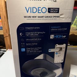 Chamberlain - Secure View - 3/4 HP LED Quiet Belt Drive Smart Garage Door Opener with Integrated Security Camera and Battery Backup.