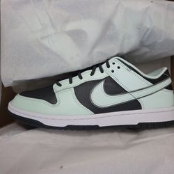 Nike Dunk Low Barely Green Size 10.5