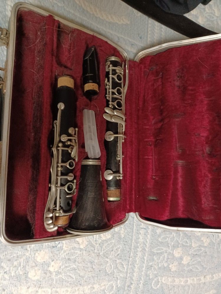 Vintage Selmer Wood Clarinet With Case