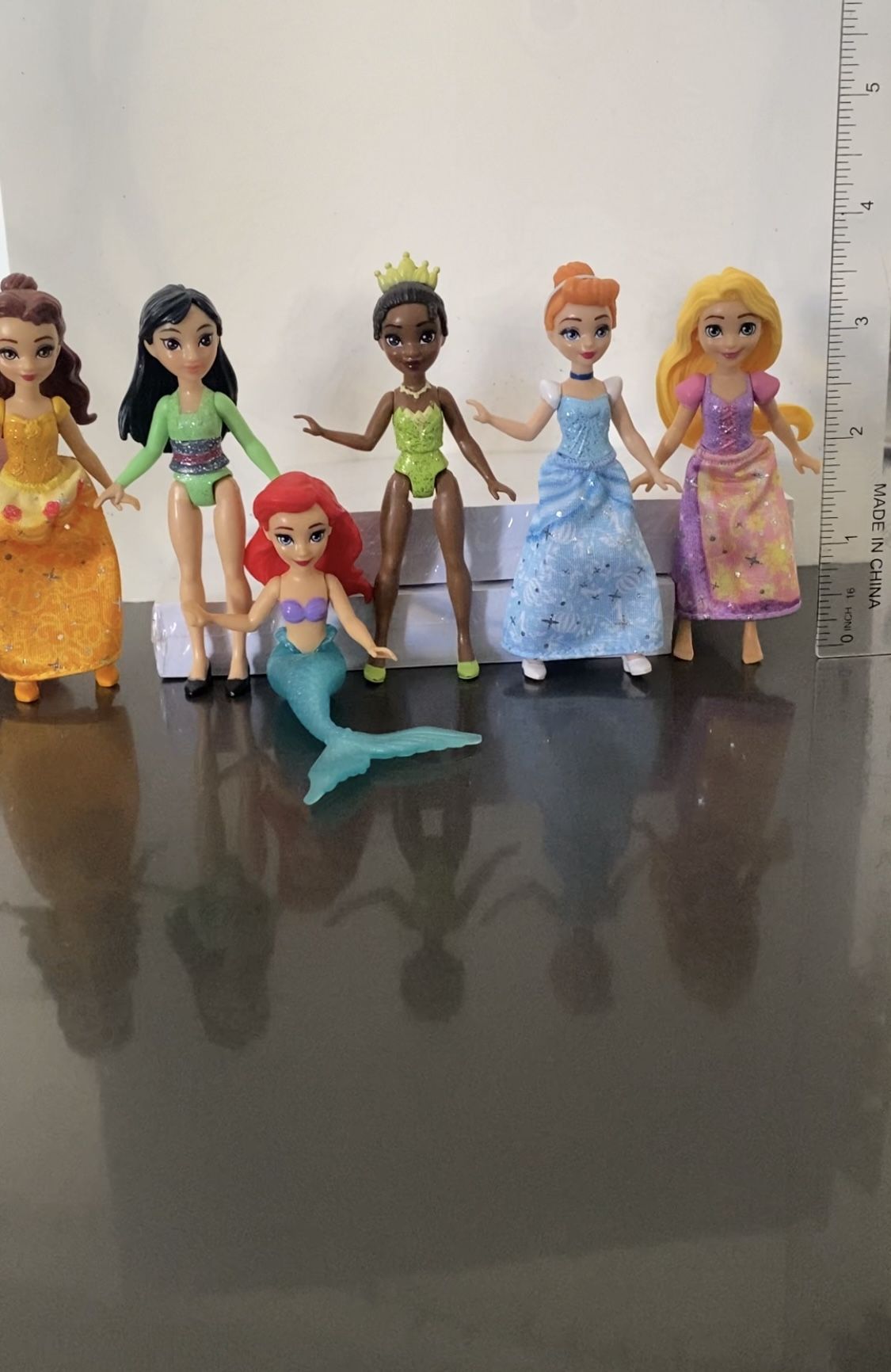 Mini 3.5inch Disney Princess Dolls Everything for $25