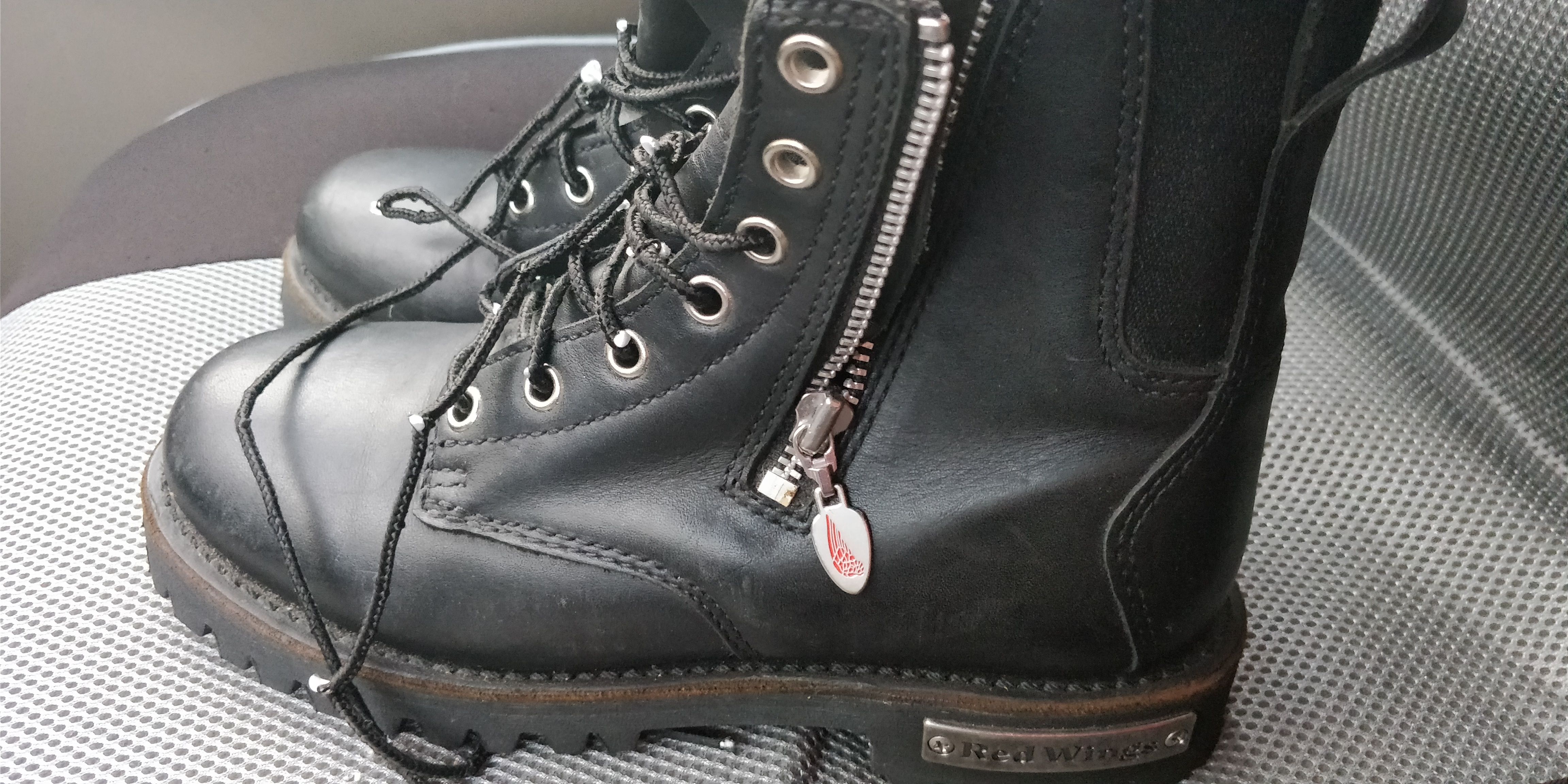 Red Wing 1668 Round Toe Motorcycle Biker Riding Zip Ankle Boots used