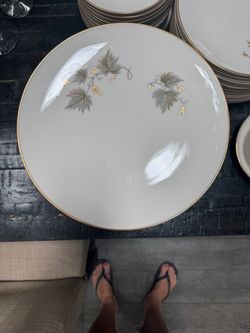Vintage 1960’s Noritake ivory china with gold trim