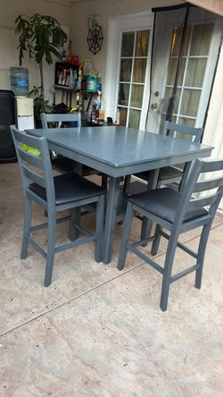 Grey Dining table and 4 Chairs like New