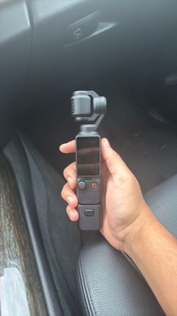 DJI Osmo Pocket 3 Handheld Gimble Camera w/ Sandisk Extreme 128GB microSD