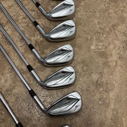 Mizuno JPX 923 Hot Metal Irons 5-GW