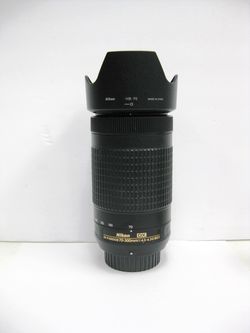 Nikon AF-S Nikkor 70-300mm f/4.5-6.3 G ED DX Zoom Camera Lens