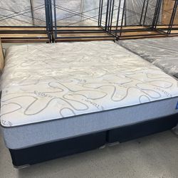 Furniture, Mattress, Boxspring, Bedframe, Bunkbed, Chest, Dresser, Mirror, Nightstand