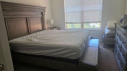 Madison Ridge King Bedroom Suit