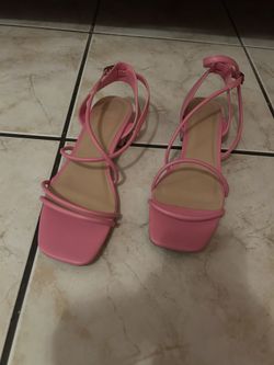 8 1/2 Pink Low Heels