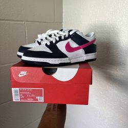 Nike Dunk Low Fierce Pink