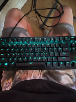 Limited razor keyboard
