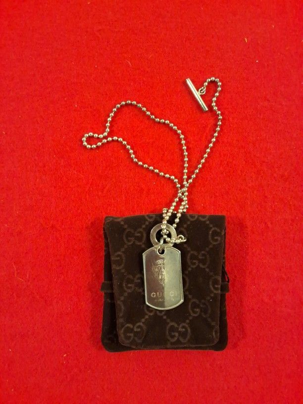 VINTAGE Gucci Toggle Necklace