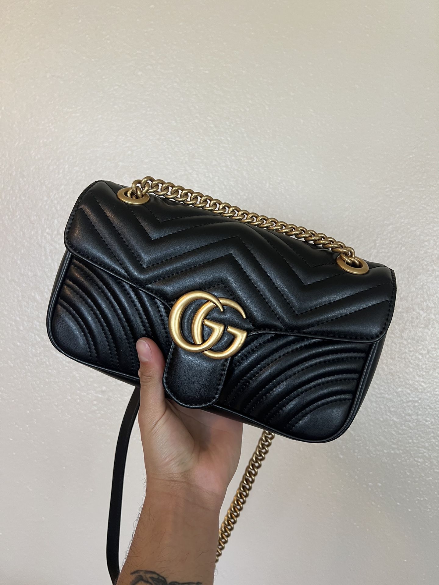 Authentic Medium GG gucci marmont Bag