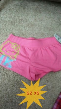 Hello kitty short sz xs