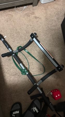 Pull up bar