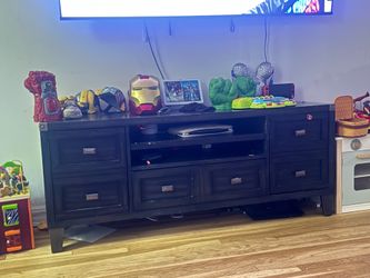 Moving out sale