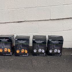 Skull & Hands Light Set