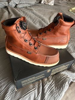 Steel toe work boots