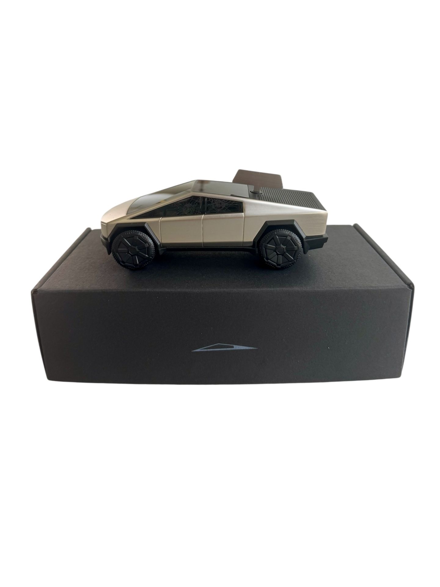 Tesla Diner Exclusive β Cybertruck Wind-Up Racer (Brand New)
