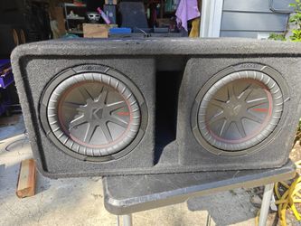 Kicker Comp R 10s In Ported Box