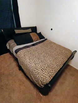 American Furniture Warehouse Queen Sized Sleigh Bed w/ Mattress & Box Spring