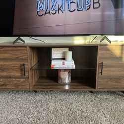 TV Stand - 60”