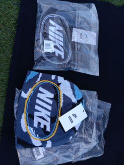 Supreme x Nike Knit Beanies – Set of 2