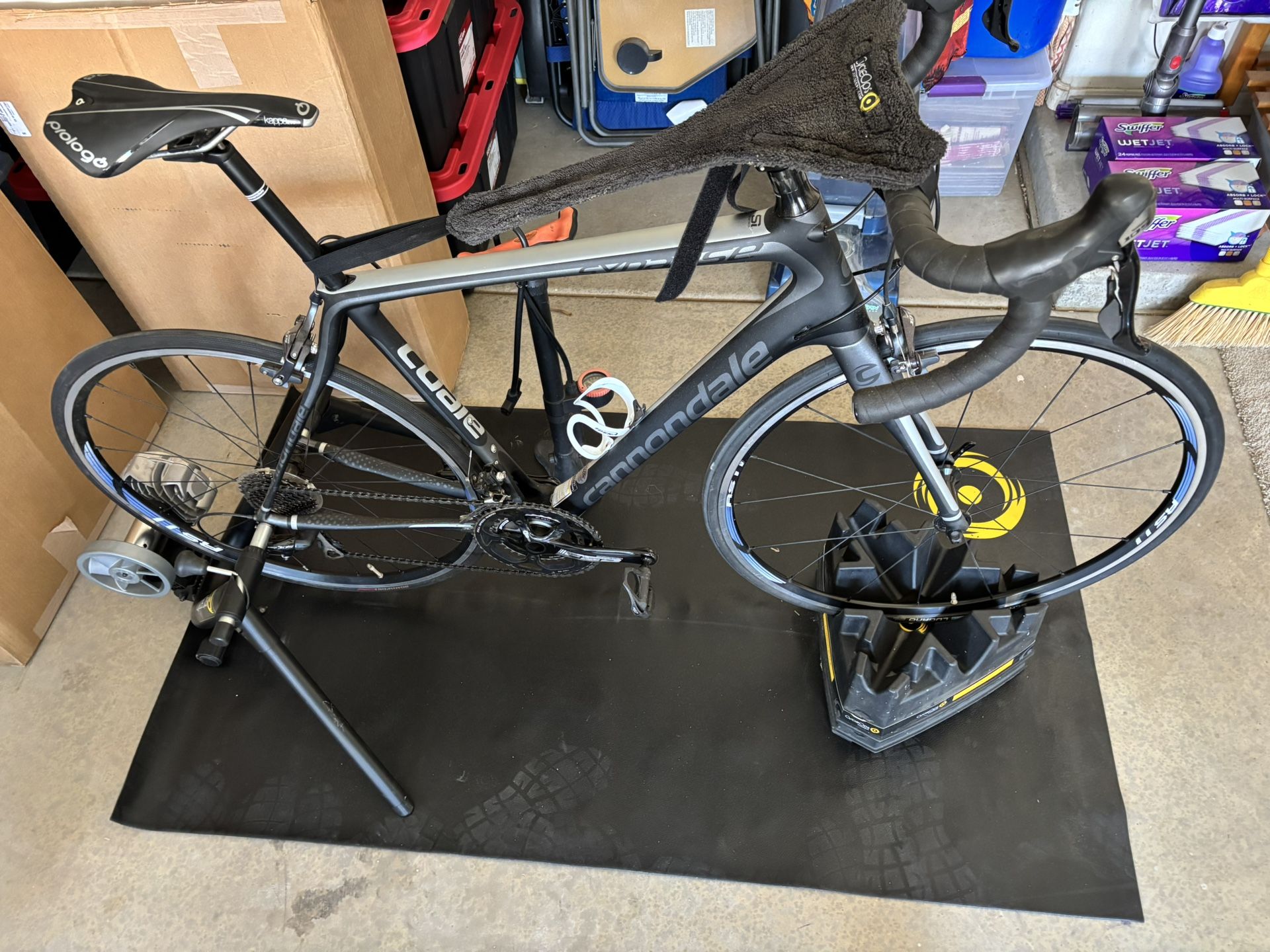Cannondale synapse Carbon Frame Road Bike