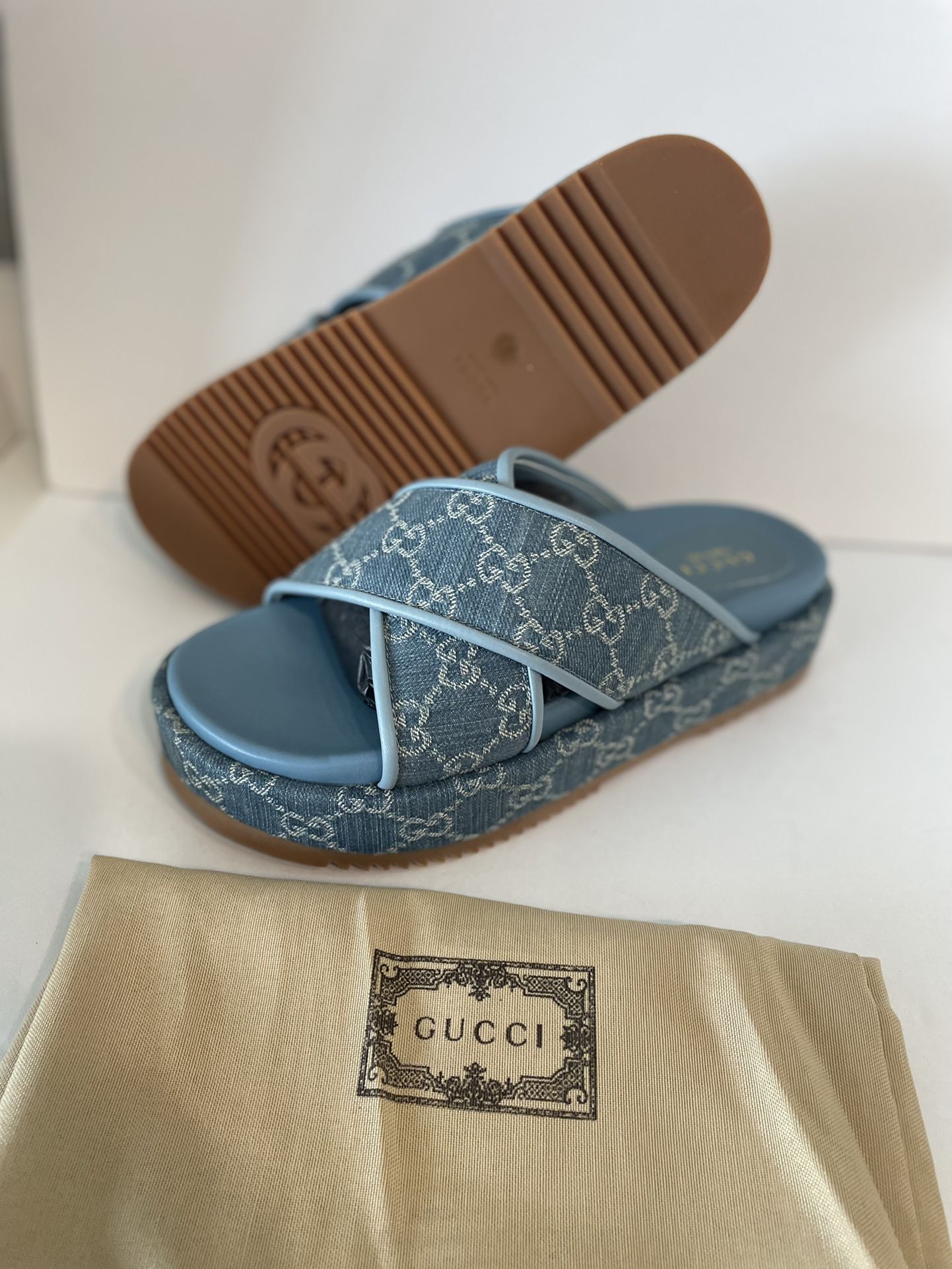 Gucci Women Platform Slide 