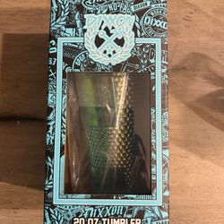 Iridescent dixxon tumbler