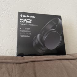 NEW Skullcandy Headphones