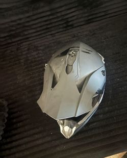 Black e bike helmet