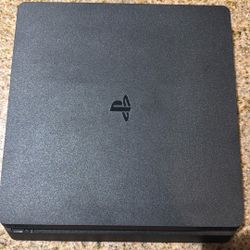 PS4 Slim w/ Headset