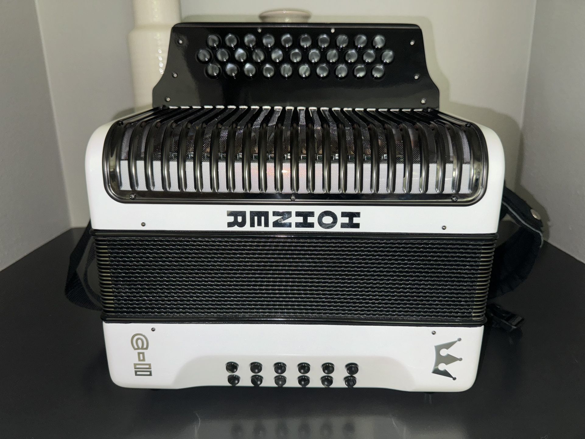 HOHNER CORONA C-II