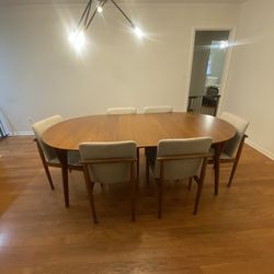 West Elm Mid Century Table (80inch w/leaf& 6 Chairs