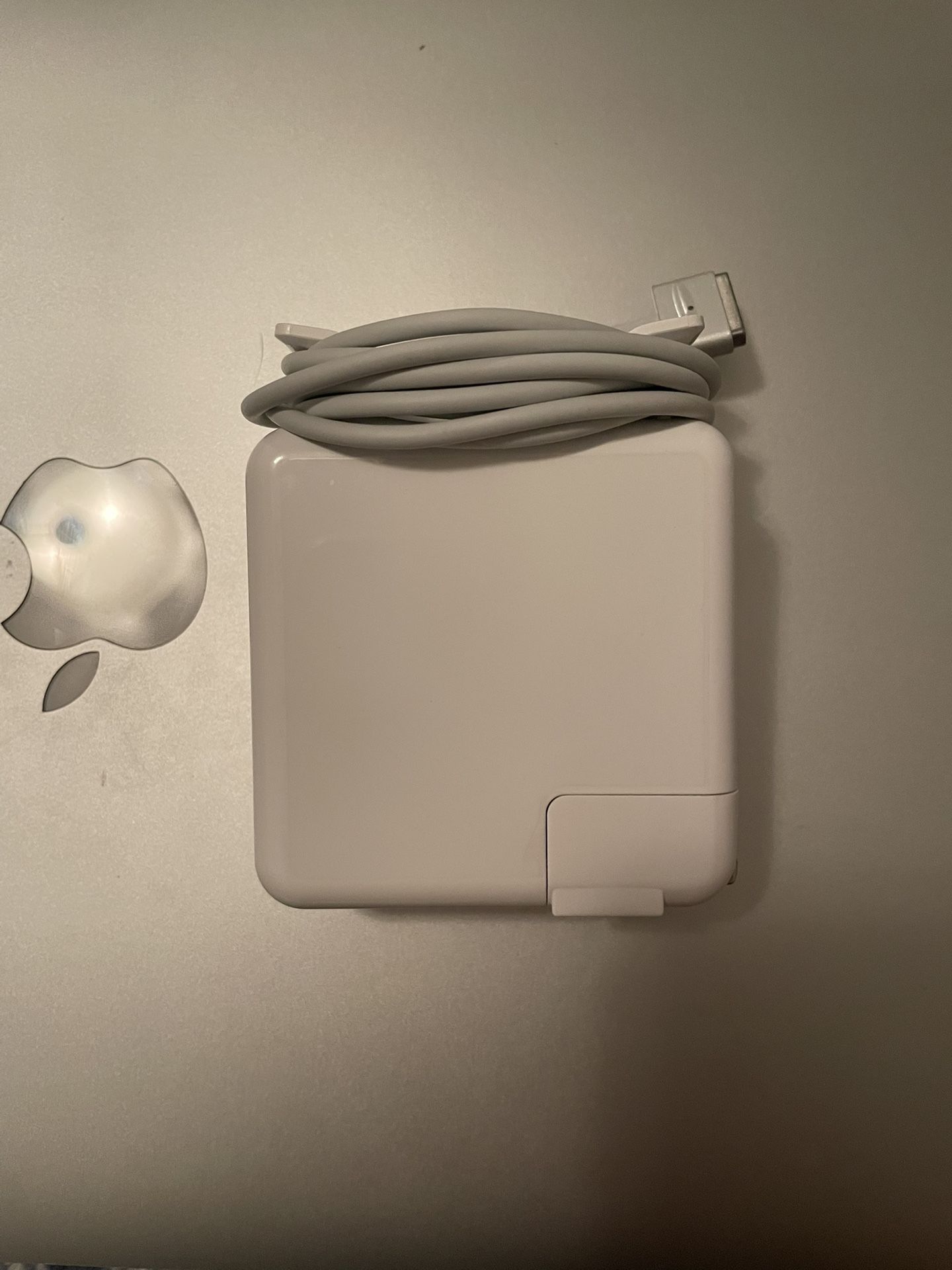 MacBook T Charger 