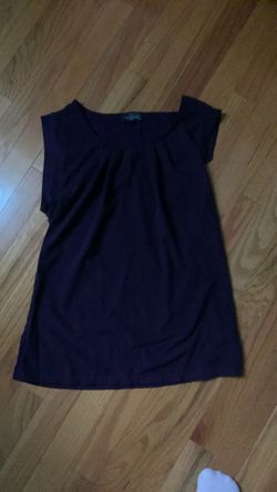 Pretty purple sleeveless top