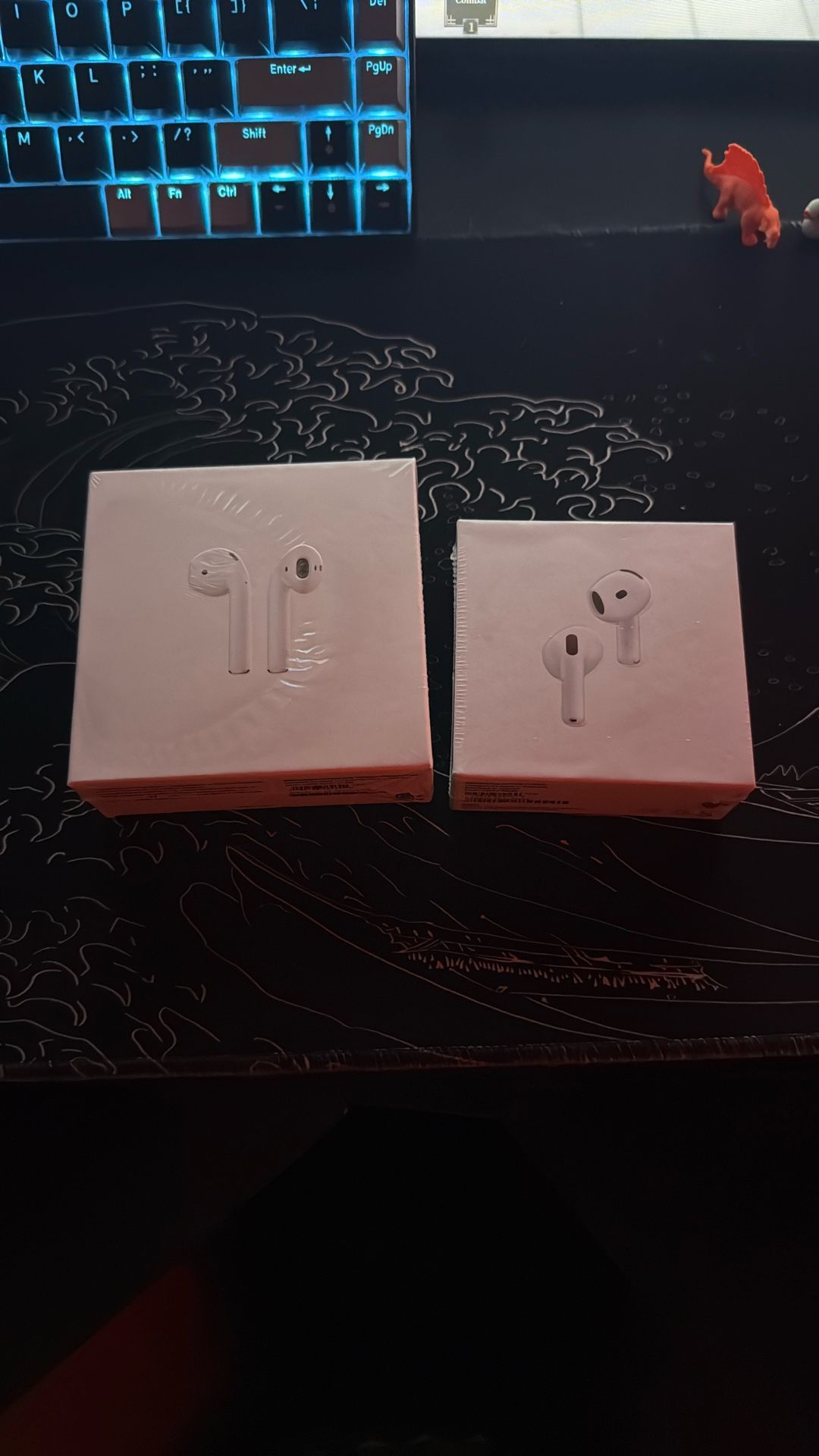 airpods 2nd and 4th gen
